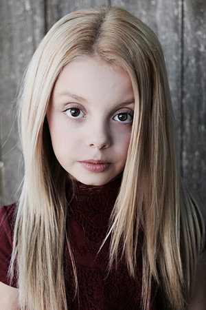 Mallory James Mahoney profil kép