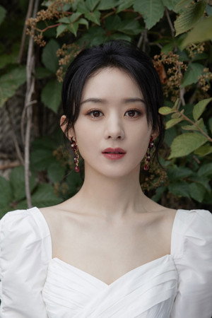 赵丽颖 profil kép