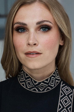 Eliza Taylor profil kép