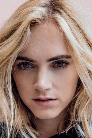 Emily Wickersham profil kép