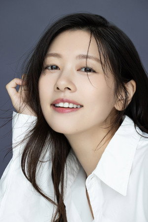 Jung So-min profil kép