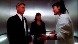 NCIS: Tengerészeti helyszínelők 1. évad Ep.19 Halott ember meséi