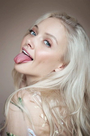 Александра Тулинова profil kép