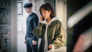 봄밤 kép