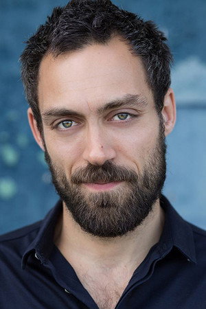 Alex Hassell profil kép