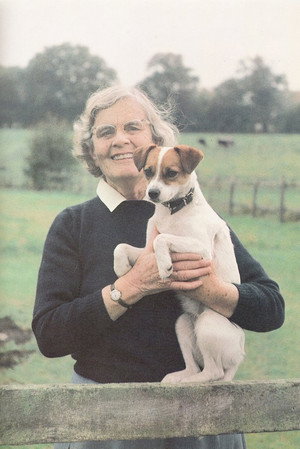 Training Dogs the Woodhouse Way poszter