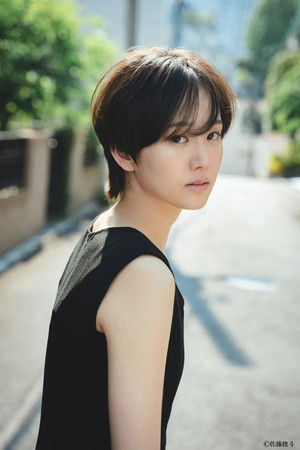 尾碕真花 profil kép