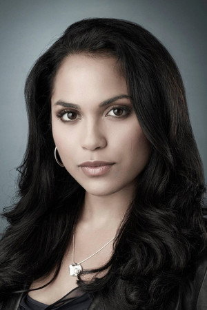 Monica Raymund profil kép