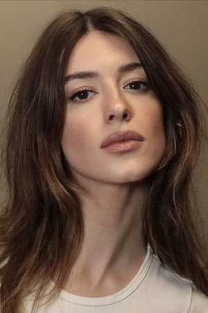 Daisy Edgar-Jones profil kép