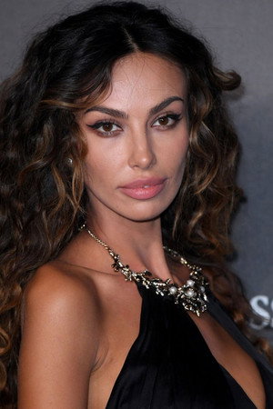 Mădălina Ghenea profil kép