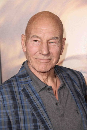 Patrick Stewart profil kép