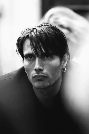 Mads Mikkelsen profil kép