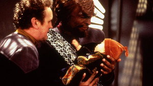 Star Trek: Deep Space Nine 5. évad Ep.18 Az üzlet az üzlet