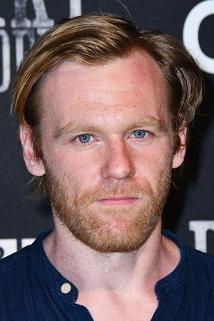 Brian Gleeson profil kép