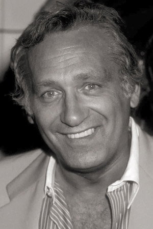 Carmine Caridi profil kép