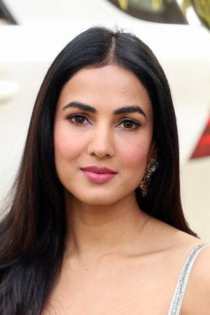 Sonal Chauhan profil kép