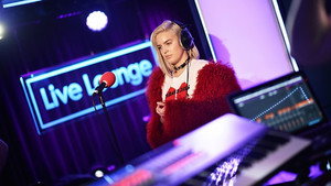 BBC Radio 1's Live Lounge 16. évad Ep.11 11. epizód