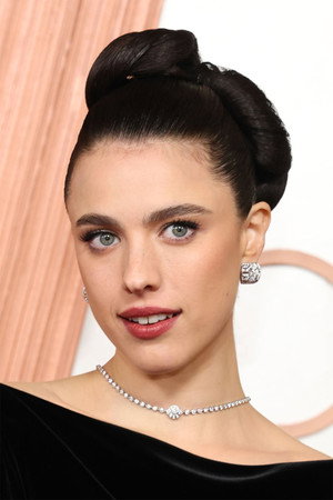 Margaret Qualley profil kép