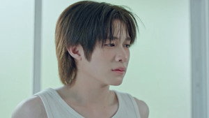 ที่สามของเธอ kép