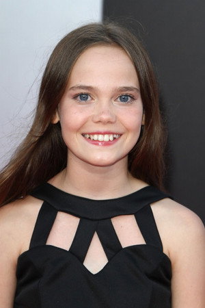 Oona Laurence profil kép