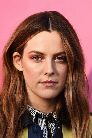 Riley Keough profil kép