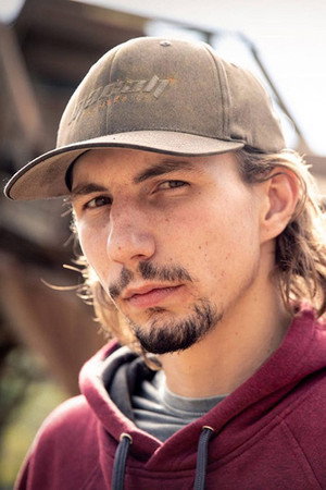 Parker Schnabel profil kép