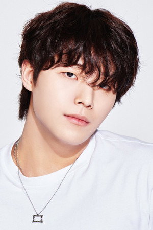 손준형 profil kép