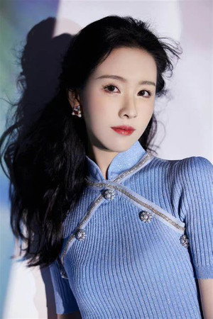 陈都灵 profil kép