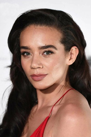 Hannah John-Kamen profil kép