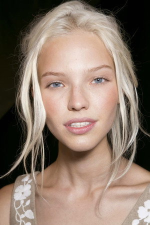 Sasha Luss profil kép
