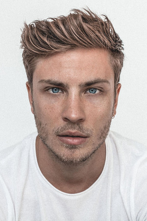 Jannik Schümann profil kép