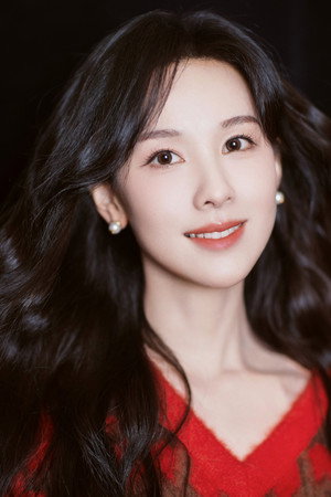 陈都灵 profil kép