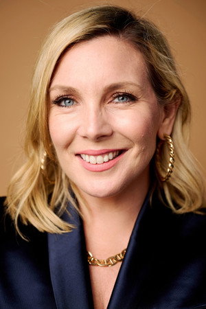 June Diane Raphael profil kép