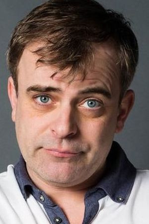 Simon Gregson profil kép