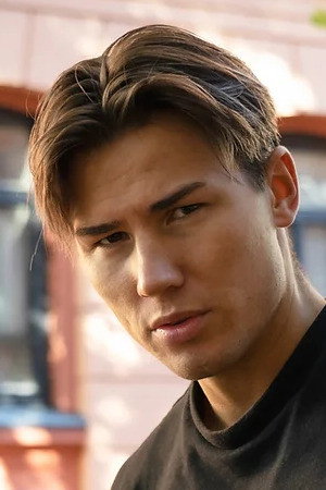 Gard Emil Elvenes profil kép