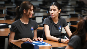 สืบลับจับใจ kép