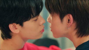 ด้วงกับเธอ kép