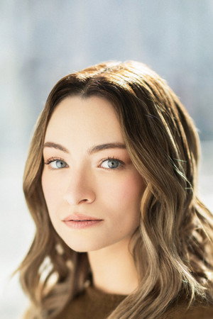 Jodelle Ferland profil kép