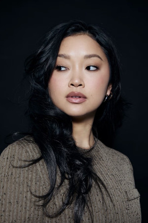 Lana Condor profil kép