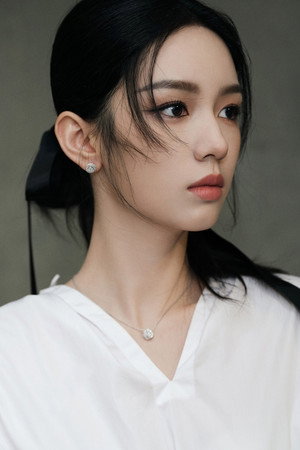 周也 profil kép