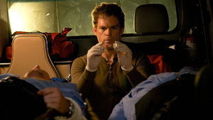 Dexter 6. évad Ep.1 Hét kicsi kígyó