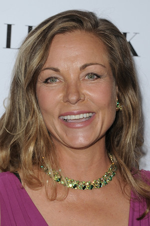 Theresa Russell profil kép