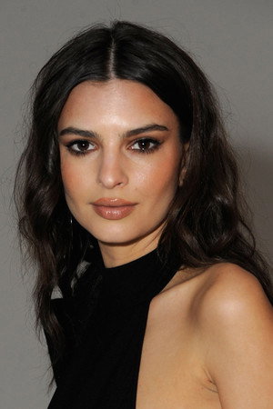 Emily Ratajkowski profil kép
