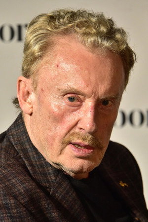 Daniel Olbrychski profil kép