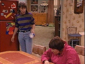 Roseanne 2. évad Ep.23 23. epizód