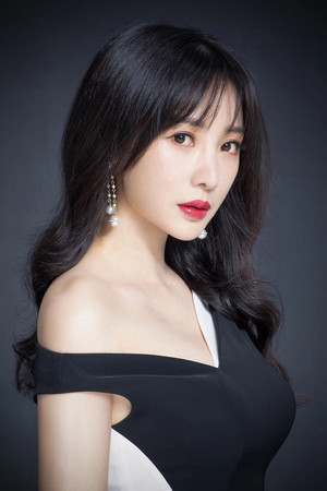 柳岩 profil kép