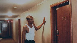Beszélgetések egy sorozatgyilkossal: A Jeffrey Dahmer-szalagok Minisorozat Ep.2 Készíthetek rólad egy fényképet?