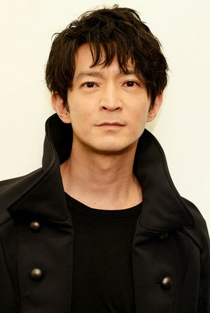 津田健次郎 profil kép
