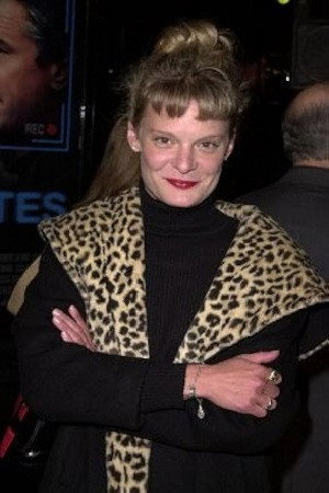 Martha Plimpton profil kép