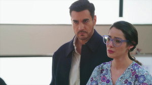 Tan cerca de ti, nace el amor 1. évad Ep.5 5. epizód